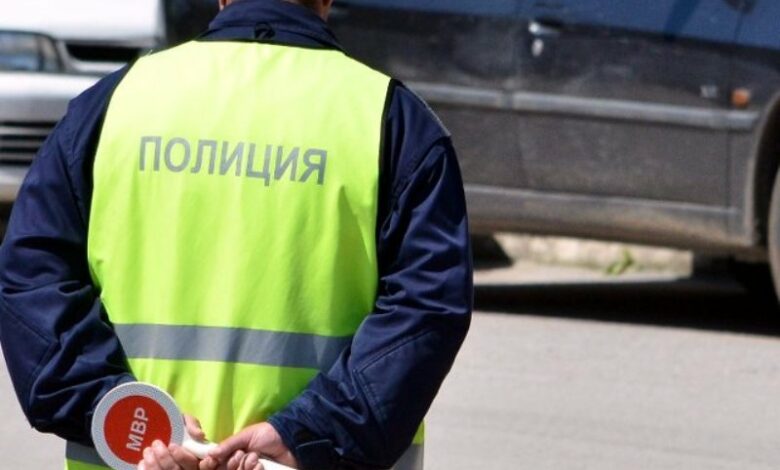 Турски тираджия се опита да подкупи с 20 евро пътни полицаи на "Хемус"