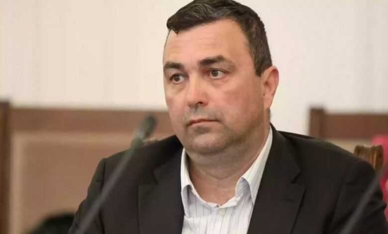 Два пъти съдът казва "не", но Сарафов иска ВКС да погне прокурора, обвинил Петьо Еврото