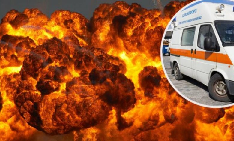 Мощен взрив прати трима в болница с опасност за живота