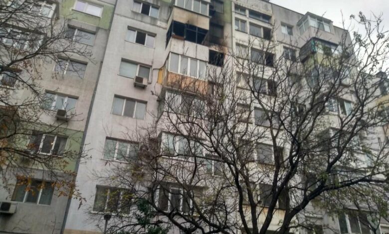 Пожар изпепели апартамент във Варна