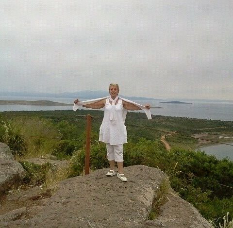 Сълзите не спират: Коя е 77-годишната Стоименка, убита без жал от психопата в "Младост 1"