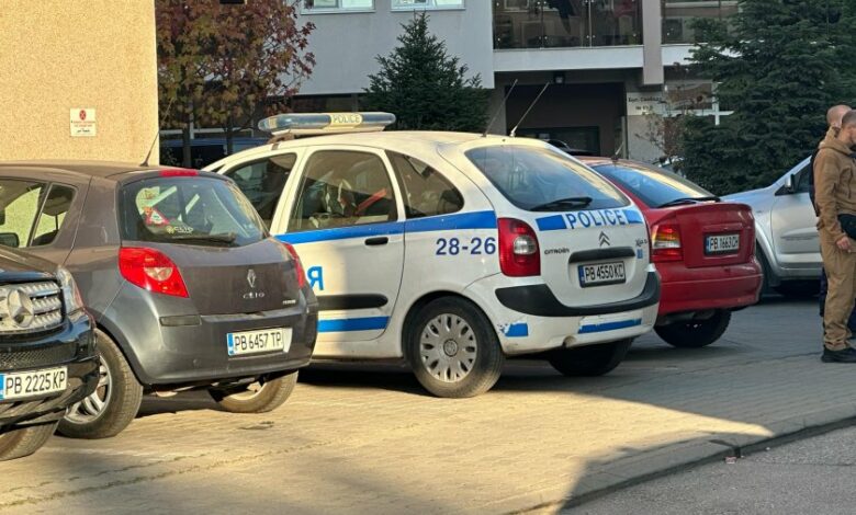 Студентка е момичето, обесило се с пердето в жилището си