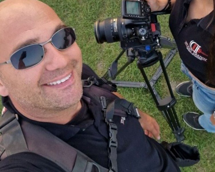 7 г. затвор за фотографа Димитър Дардов, блудствал с момиче