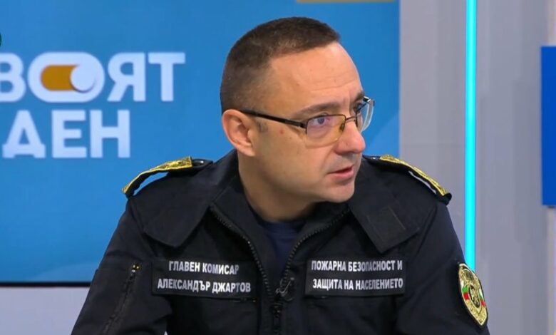 Шефът на Пожарната: Бездомниците са изгорели във функциониращ вагон