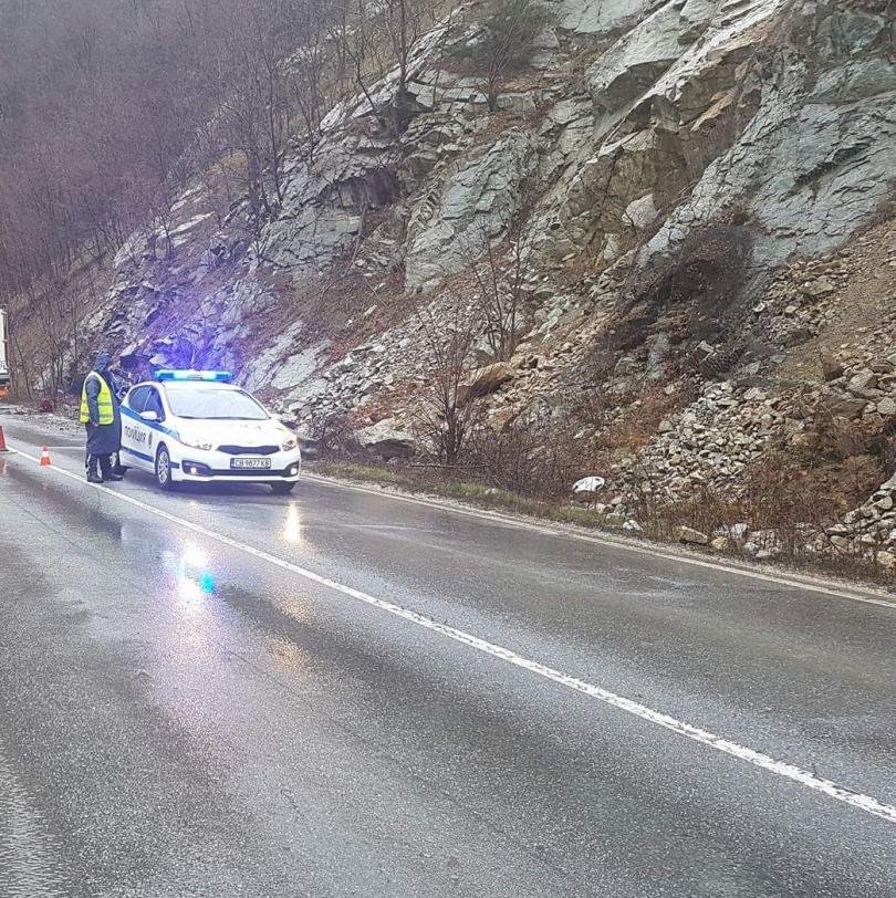 Трагедия: ТИР помете кола на Хаинбоаз, има жертва
