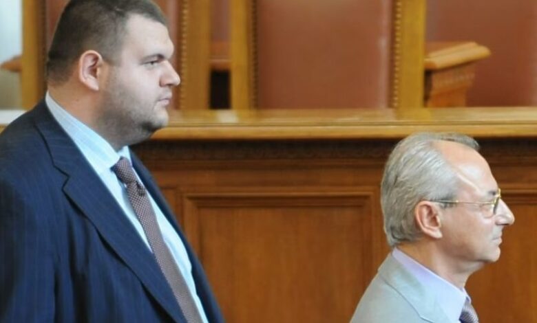 НЯМА СМИСЪЛ: Деребеите на Доган даже не обжалваха отказа да се заличи Пеевски