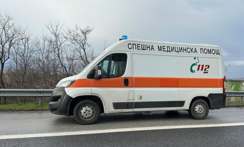 Тираджия падна в дълбок ров край Пловдив, в тежко състояние е