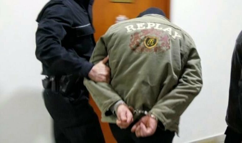 Задържаха бивш затворник за обири на църкви и магазини в София