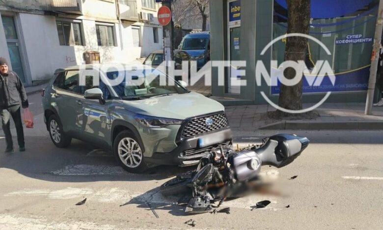 Моторист пострада при катастрофа в Благоевград (СНИМКА)