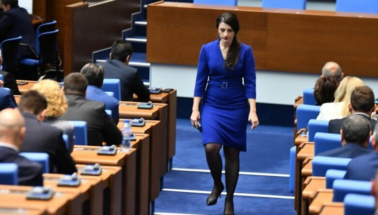 Предадоха на съд Лена Бориславова
