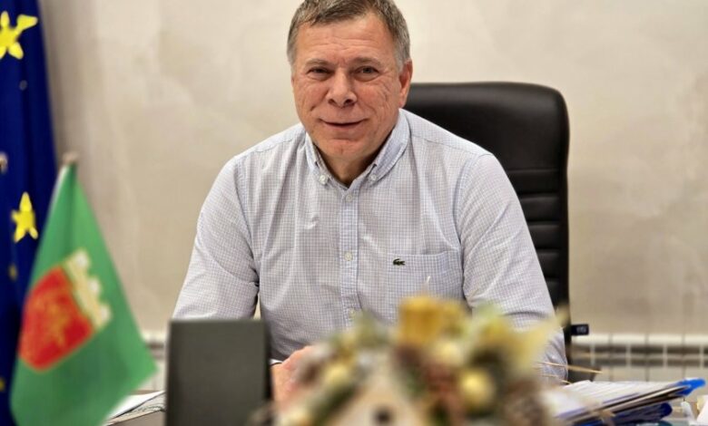 Съдът: Кметът на Горна Оряховица е в конфликт на интереси, подписал е договор с майка си за общинска земя