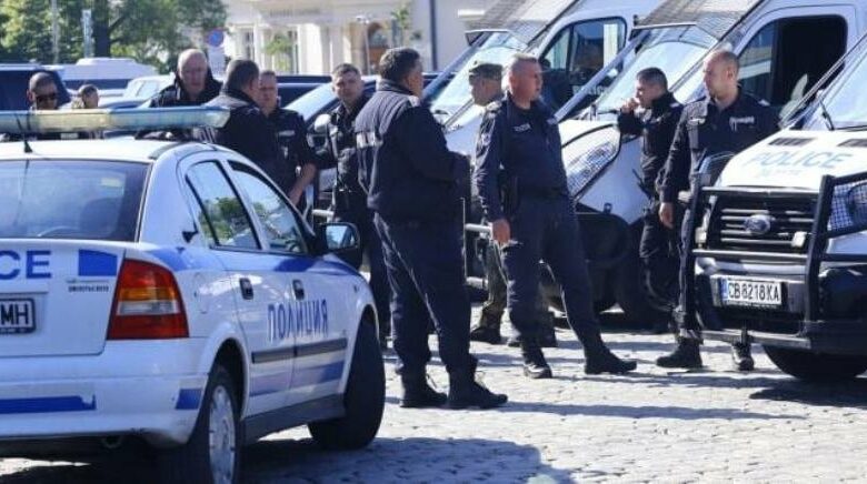 Арестуваха 17 души при спецакция в Пловдив