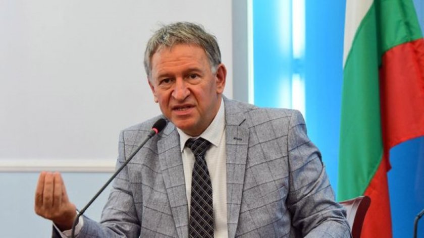 Д-р Коце осъдил Стойчо Кацаров за 50 хил. лв.