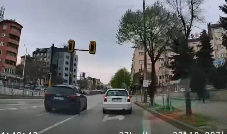 Джигит с черен джип гази правилата в София
