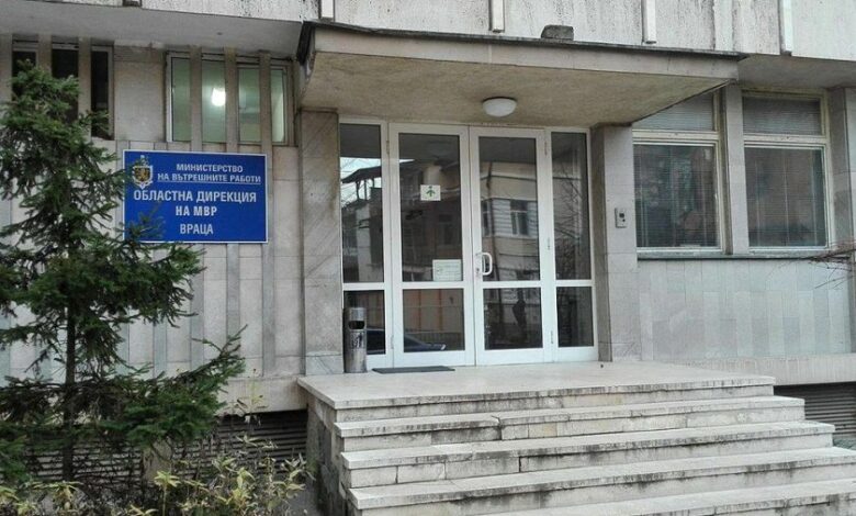 Мъж рани двама след стрелба във Врачанско