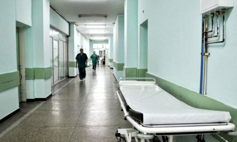 Отчаян скочи от висок етаж на болница, умря веднага