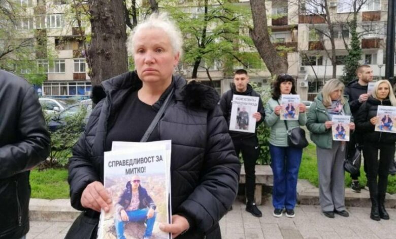 Почернената майка на Митко от Цалапица: Това е срамна присъда