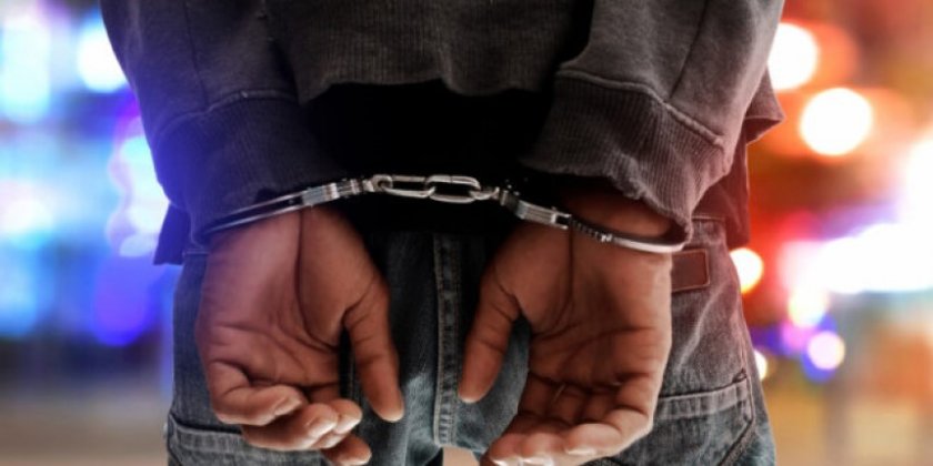 19-годишно психо преби мъж в Скравена