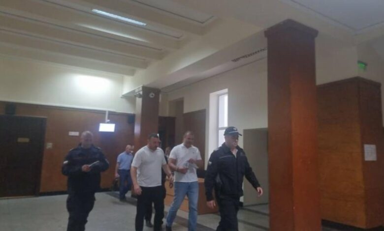 Постоянен арест за двама старозагорци, хванати с марихуана за близо 3 млн. лв.