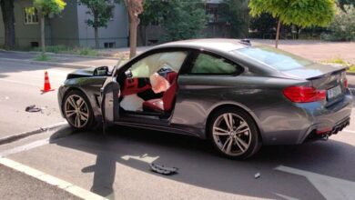 Психопатът, нападнал жена си с чук, остава в ареста