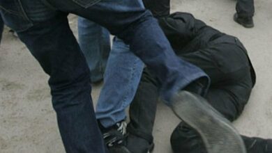 Разследват побоя между родители и деца в Бяла Слатина