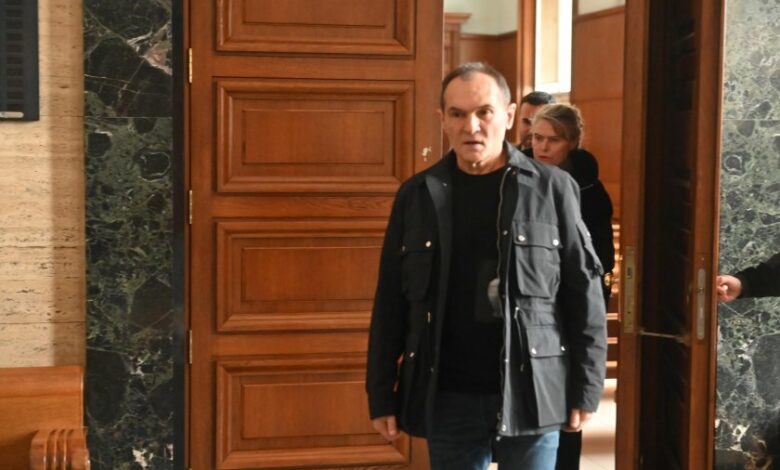 Съдът пусна Васил Божков в чужбина да лекува окото си