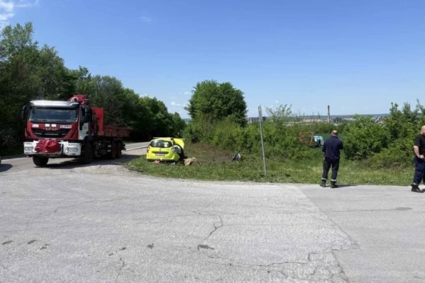 За смъртта няма почивен ден: Трима загинаха при тежка катастрофа