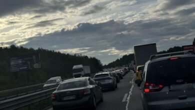 Аварирал тир затруднява движението по „Тракия”