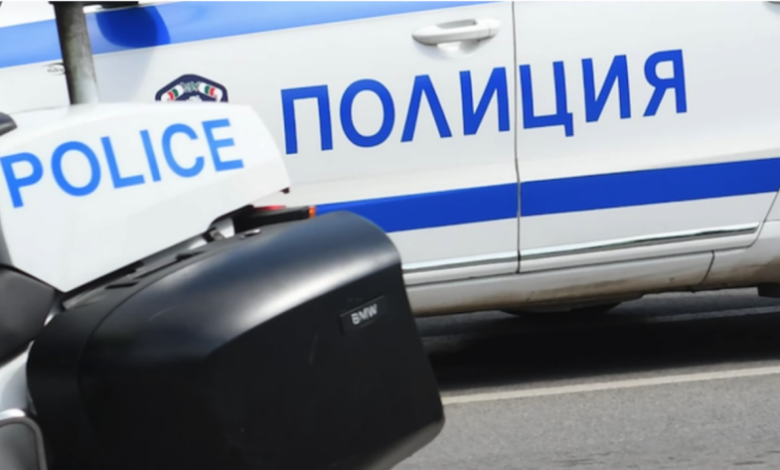 Издирват мъж, задигнал кутия за дарения в Ловеч