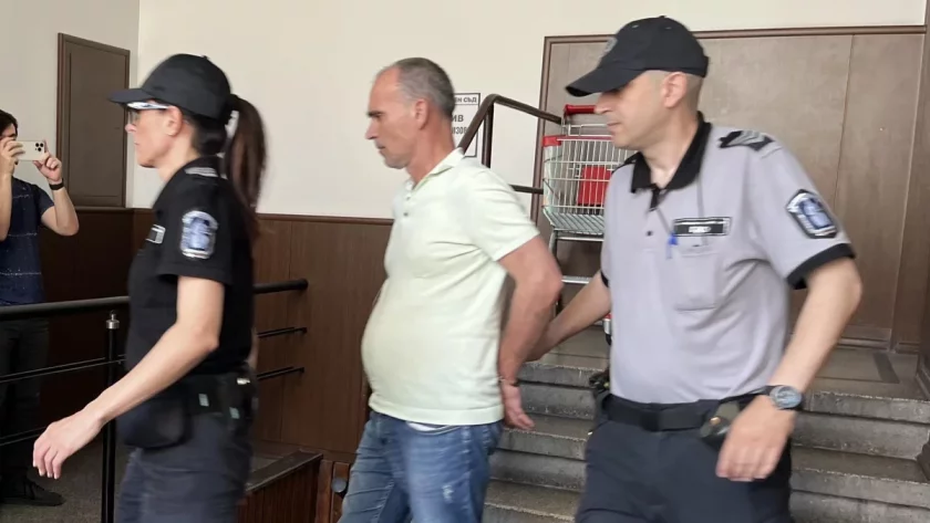 Наркомани заплашвали лекарите, задържани за далавера с метадон в Пловдив