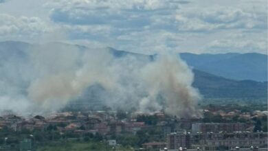 Пожар избухна в 3 жилищни сгради в Пловдив, евакуираха жителите