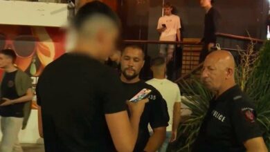 Среднощна акция на полицията залови 30 непълнолетни в барове във Варна