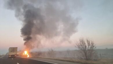 Кола се запали на магистрала „Тракия“ и предизвика пожар в нива с пшеница