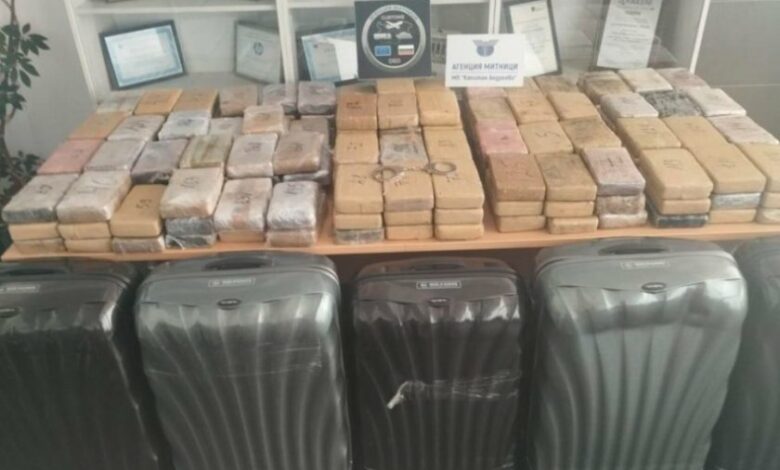 Куче надушило големия удар на МВР от 200 кг кокаин в кола на дипломат