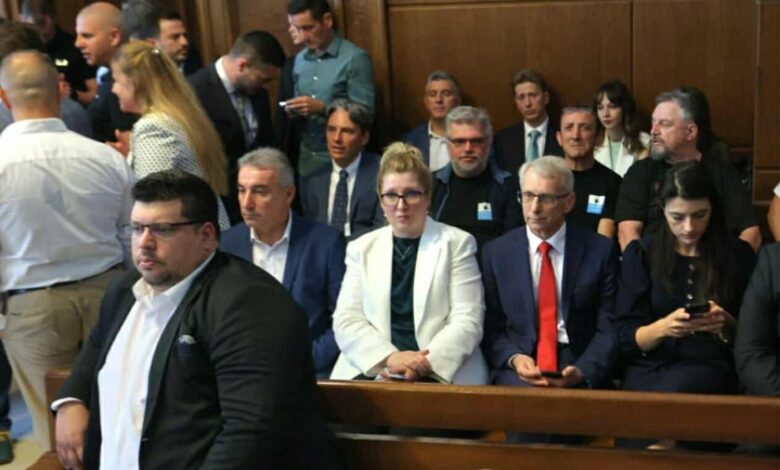 МЪЛНИЯ: Благо Коцев остава с пранги!