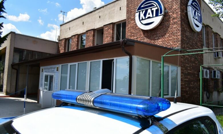 Мъж е с тежки наранявания, след като е прегазен от свой съсед в Сливен