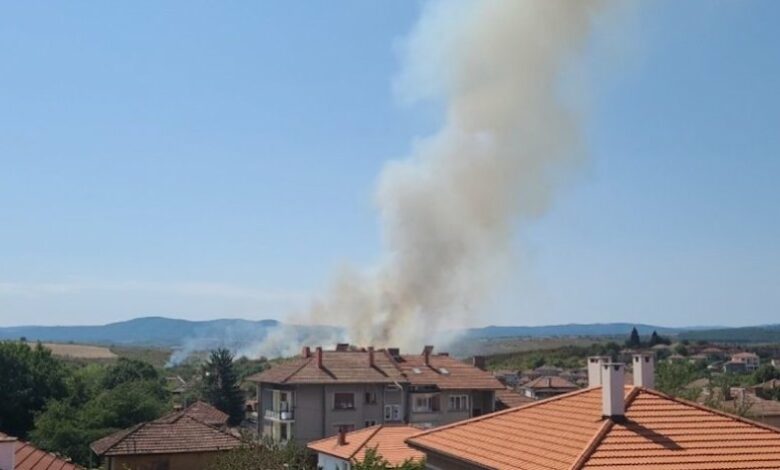 Неизправен камион предизвика три пожара край Велико Търново
