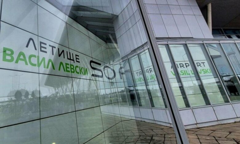 Оставиха в ареста мъж, подал неверен сигнал за взривно устройство на летището в София