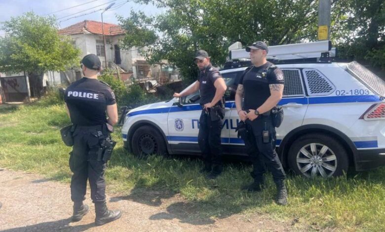 Роми наритаха полицай заради арест на 17-годишен крадец