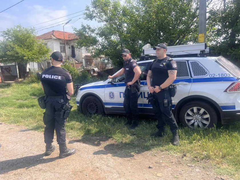 Роми наритаха полицай заради арест на 17-годишен крадец