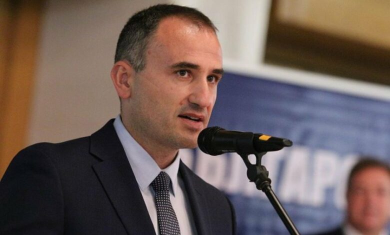 Алекс Оскар изпраска Татяна Дончева с 5 бона за антисемитска простотия
