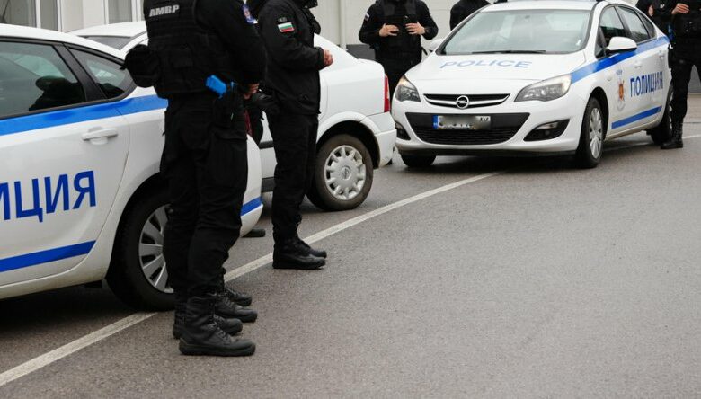 Спецакция в Петрич: Закопчаха Шпека и двама полицаи
