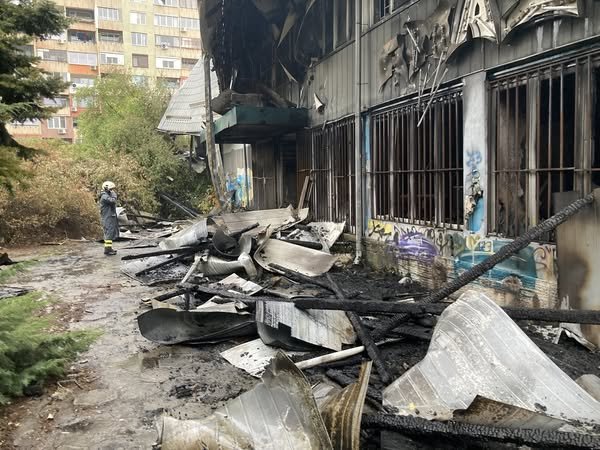 Изгорелият цех в "Гоце Делчев" е отреден за ресторант и жилищно строителство