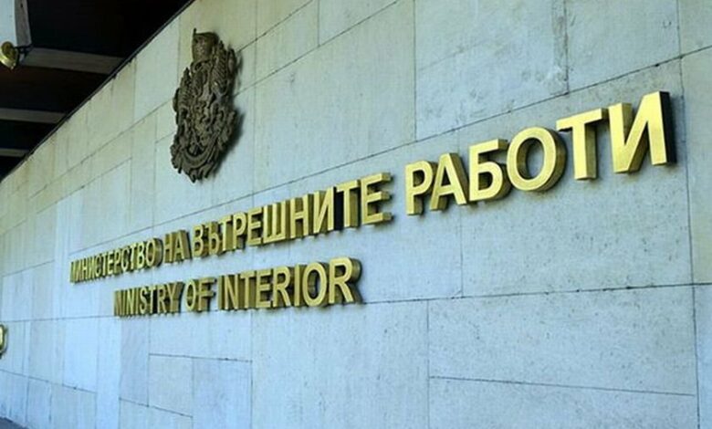 От МВР: Не е истина, че укриваме или не работим по случай "със запалени камиони в София"