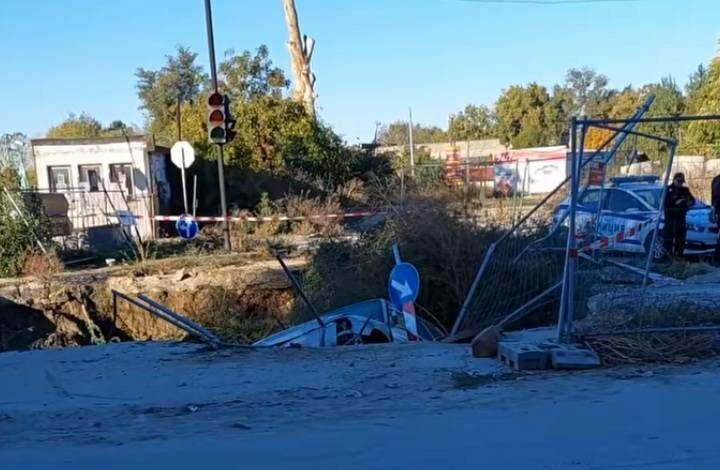 Пиян шофьор се метна с колата си в изкоп във Видин (СНИМКА)