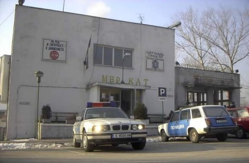След акцията в „Пътна полиция” – Хасково: Повдигнаха обвинения на двамата с подкупите