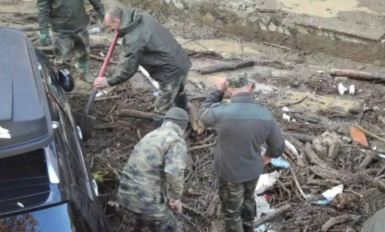 Закопчаха двама мародери в "Елените", тъпкани са с евро