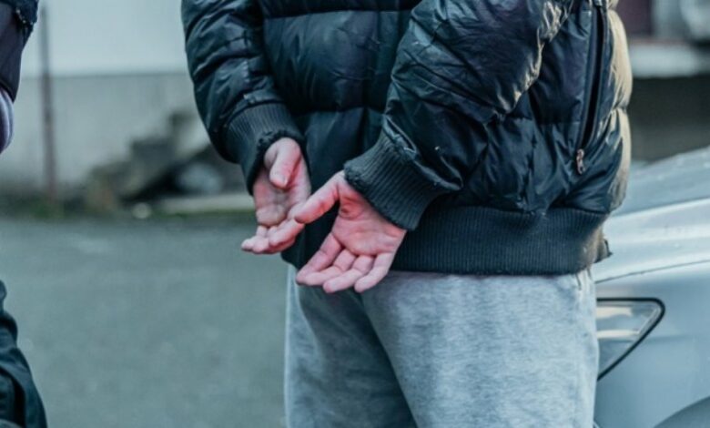 &bdquo;Ще ти извадя очите и ще ти ги сложа в ръцете&ldquo;: Заключиха мъж, пребил майка си и жена си