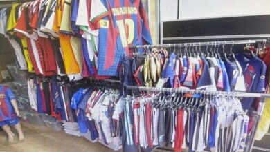 При 3 акции в София: Иззеха над 1250 дрехи ментета