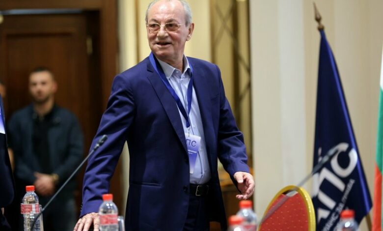 Румен Вълка обяви, че е рекетиран за милиони от Ахмед Доган